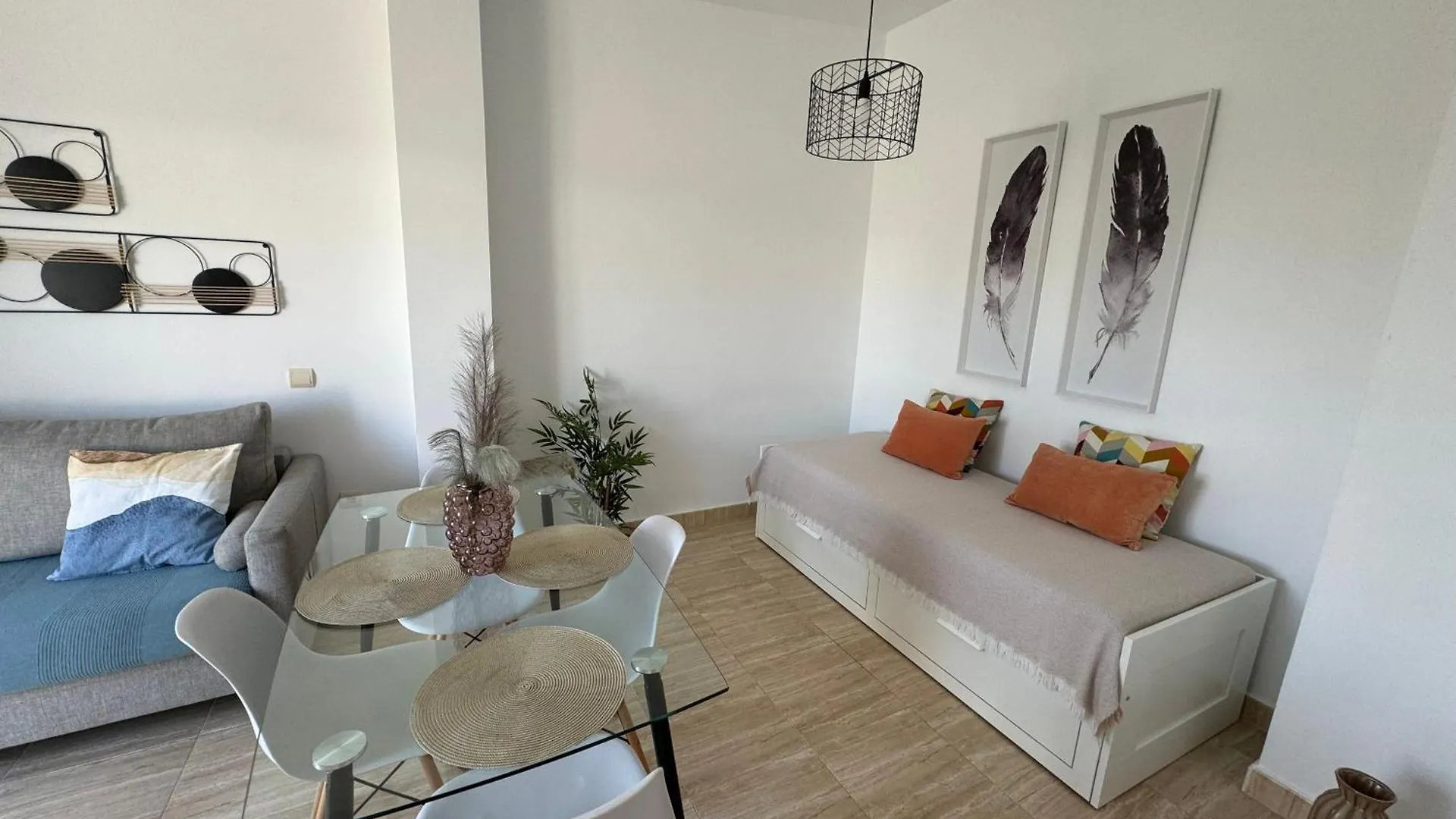 Apartamento Atico - Centro De Sabinillas - Calle La Pasionaria - San Luis de Sabinillas España